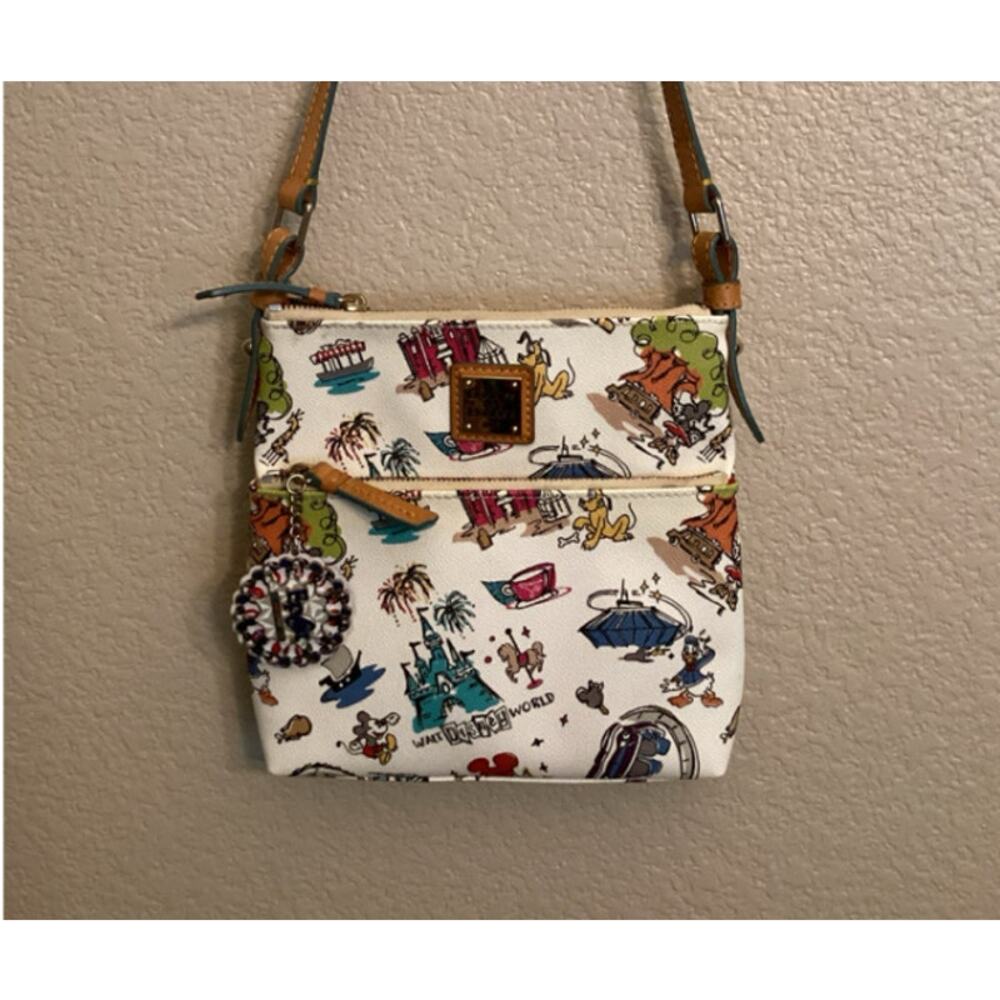 NWOT Disney Parks Dooney & Bourke Walt Disney World Sketch Letter Carrier bag